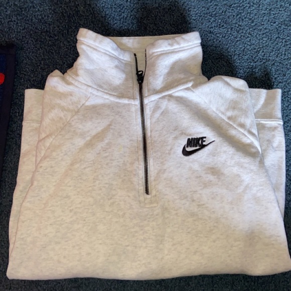 Nike Sweaters - Nike quarter zip sweatshirt